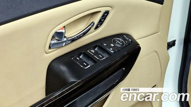 Kia The New Carnival id 2808668 из Кореи 10