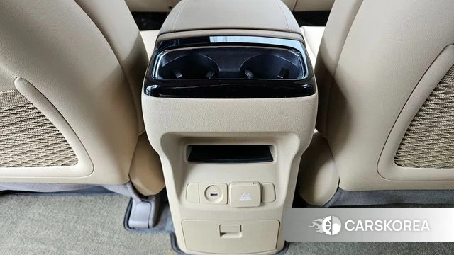 Kia The New Carnival id 4305046 из Кореи 10