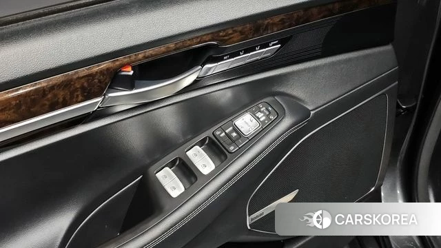Genesis G90 id 4339372 из Кореи 10