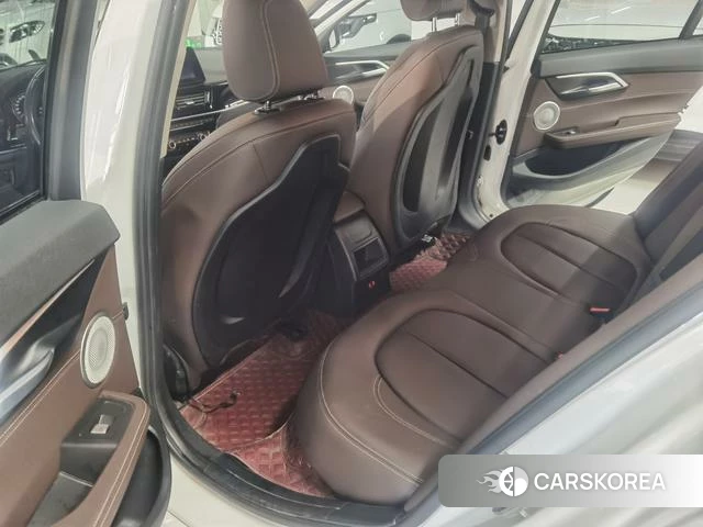 BMW 1 series id 4278505 из Китая 10