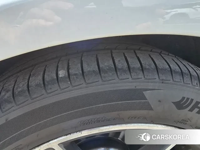 BMW 5 Series (G30) id 3043128 из Кореи 10