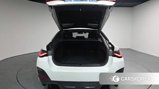 BMW i4 id 3850539 из Кореи 10