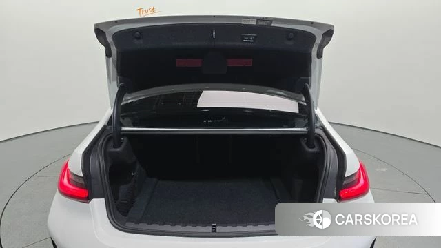 BMW 3 Series (G20) id 4757640 из Кореи 10
