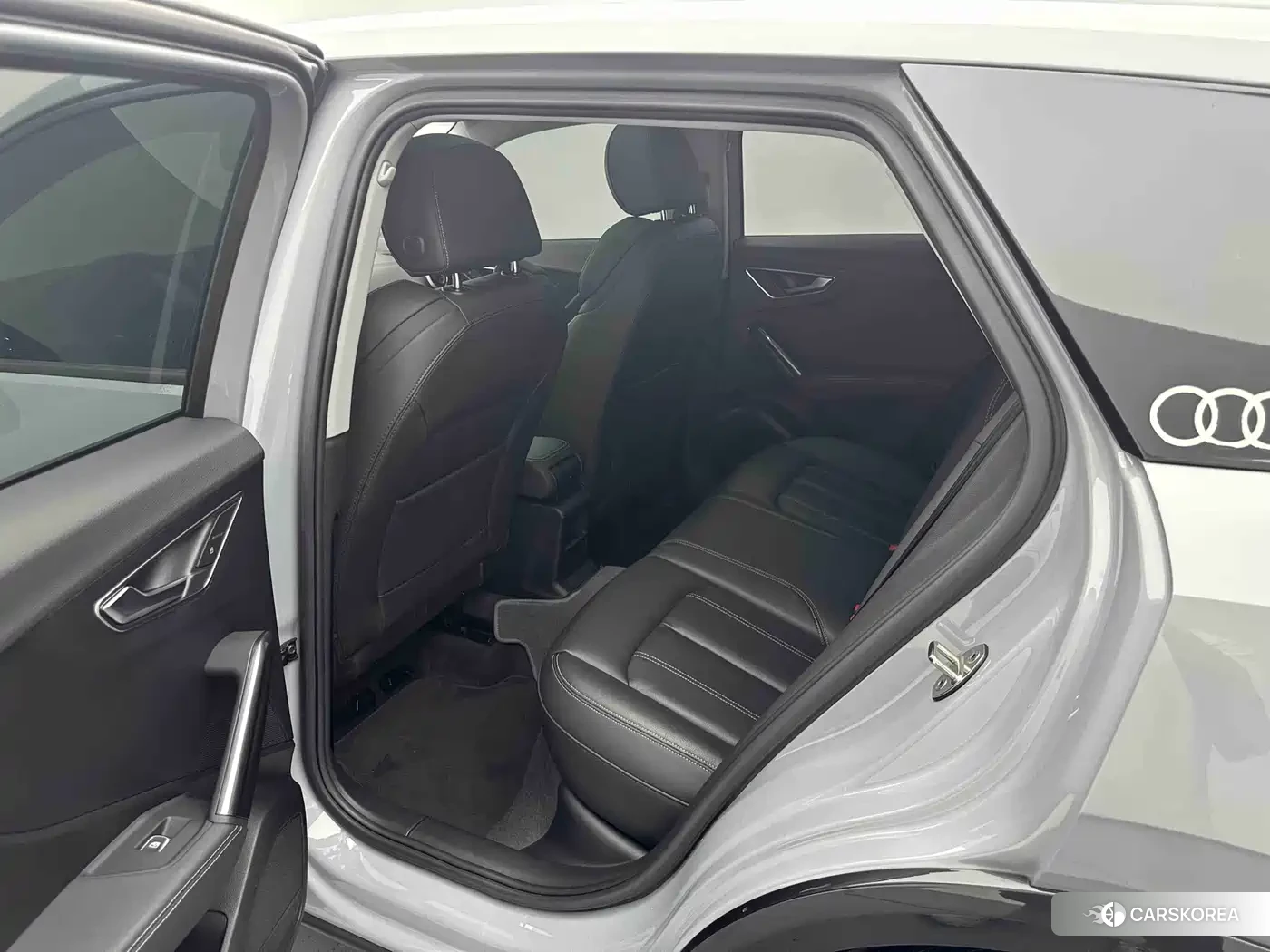 Audi Q2L id 4659823 из Китая 10