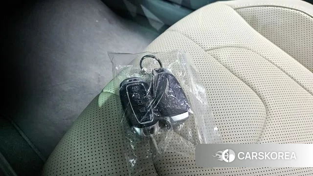 Hyundai Avante (CN7) id 3295018 из Кореи 10