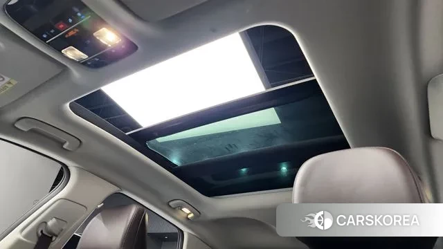 Hyundai Grandeur (GN7) id 3538910 из Кореи 10