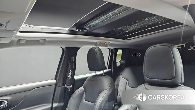 Jeep Renegade id 4567327 из Кореи 10