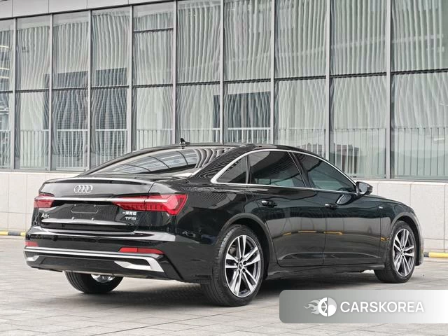 Audi A6L id 3939247 из Китая 10