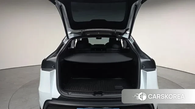 Tesla Model Y id 3599363 из Кореи 10