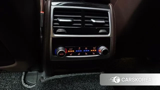 BMW 7 Series (G11) id 3627104 из Кореи 10