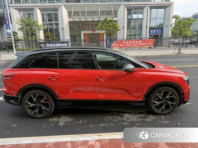 Audi Q5 e-tron id 4263930 из Китая 10
