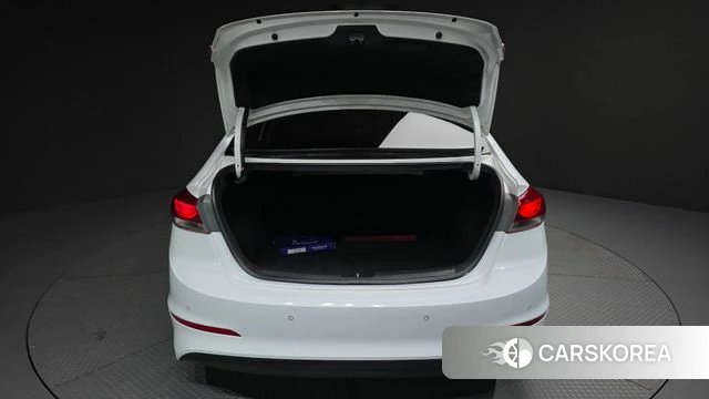 Hyundai Avante AD id 4918964 из Кореи 10