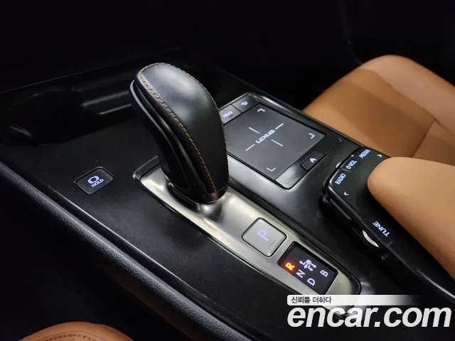 Lexus UX300e id 2678472 из Кореи 10