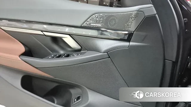 BMW 5 Series (G60) id 3200858 из Кореи 10