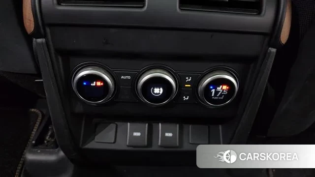 Land Rover Defender (L663) id 2899869 из Кореи 10