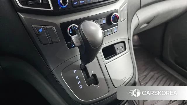 Hyundai The New Grand Starex id 3708373 из Кореи 10