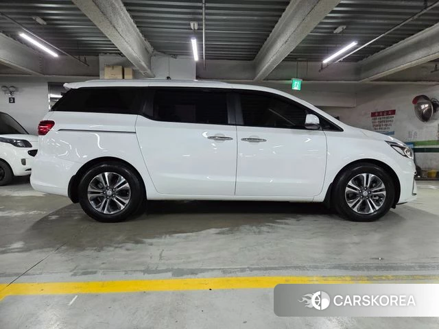 Kia The New Carnival id 4410827 из Кореи 10
