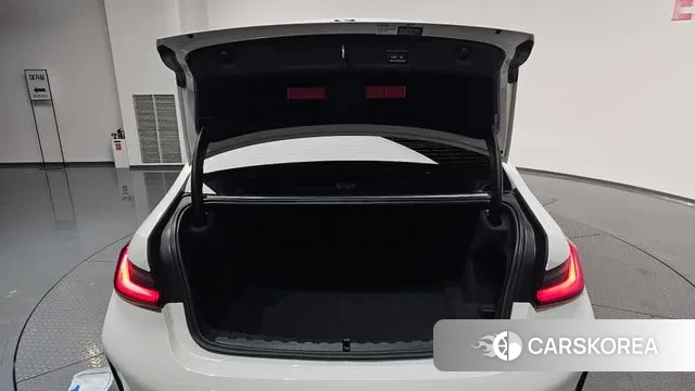 BMW 3 Series (G20) id 3026737 из Кореи 10