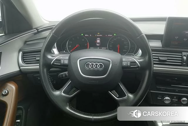 Audi A6L id 3926941 из Китая 10