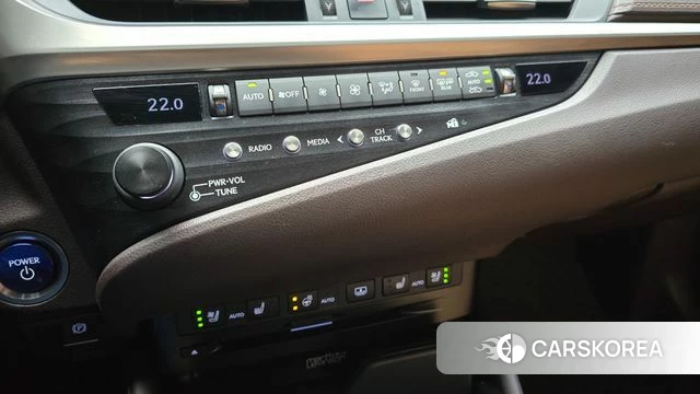 Lexus ES300h 7th generation id 4304322 из Кореи 10