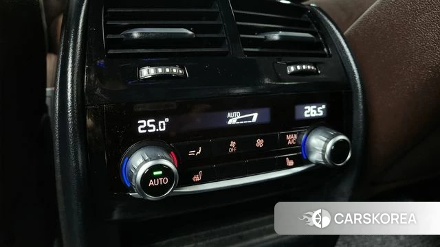 BMW 5 Series (G30) id 3821098 из Кореи 10