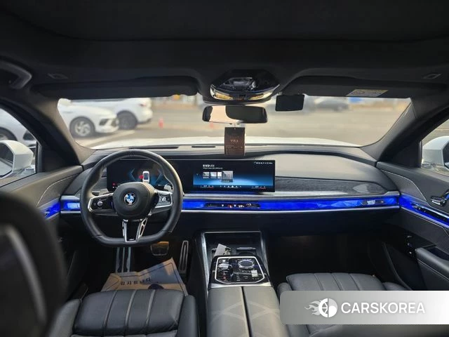 BMW 7 Series (G70) id 3919646 из Кореи 10