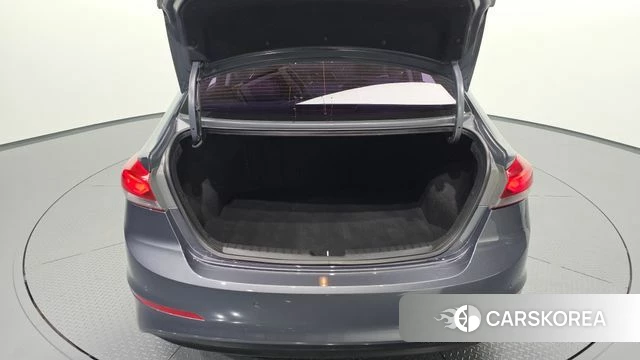 Hyundai Avante AD id 4672705 из Кореи 10
