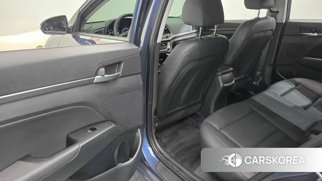 Hyundai Avante AD id 4197239 из Кореи 10