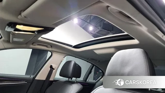 BMW 5 Series (G30) id 3685568 из Кореи 10