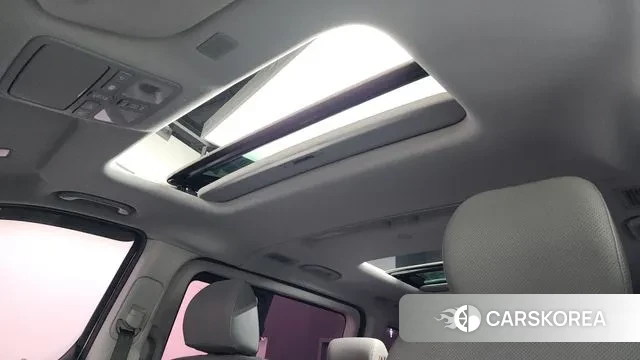 Hyundai The New Grand Starex id 3345459 из Кореи 10