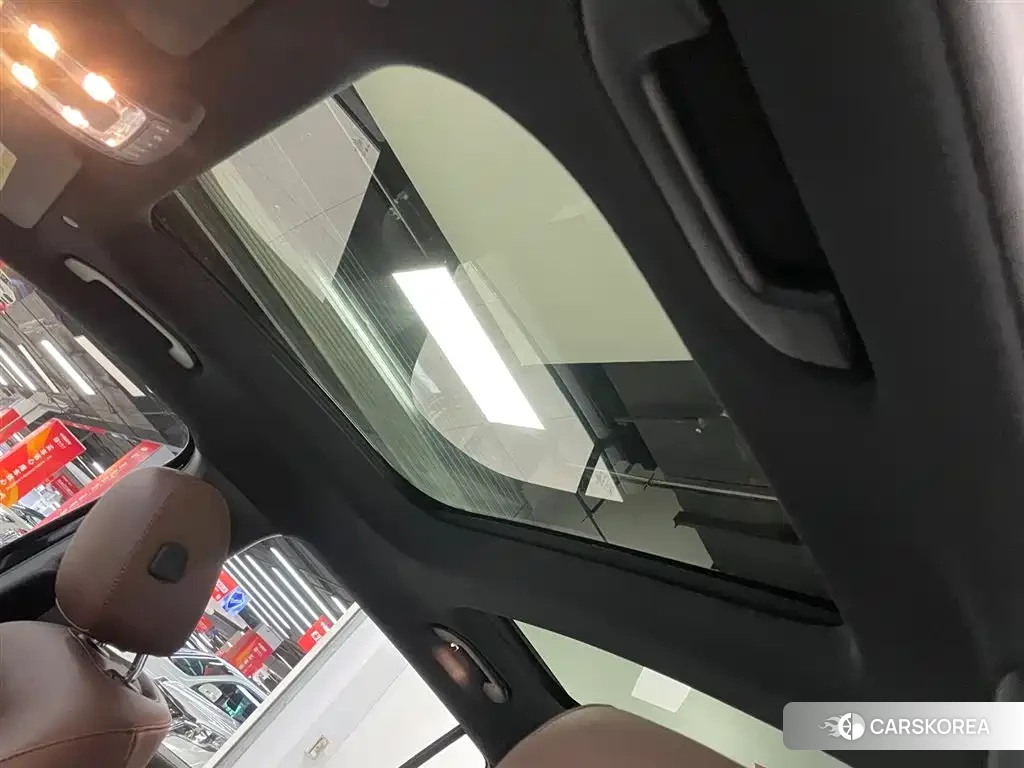 Mercedes-Benz GLB id 4538924 из Китая 10
