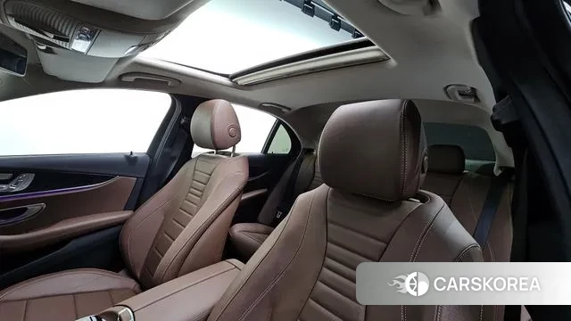 Mercedes-Benz E-Class W213 id 3296836 из Кореи 10