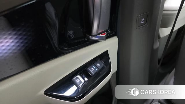 Kia Carnival 4th generation id 4535352 из Кореи 10