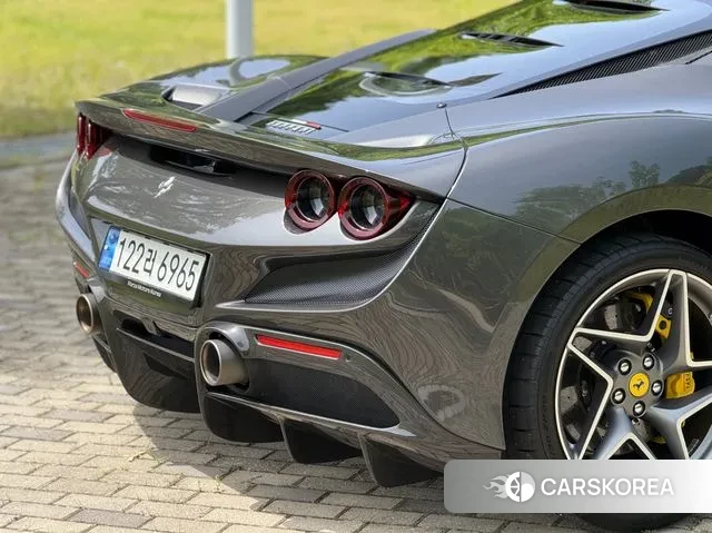 Ferrari F8 Tributo id 3027584 из Кореи 10