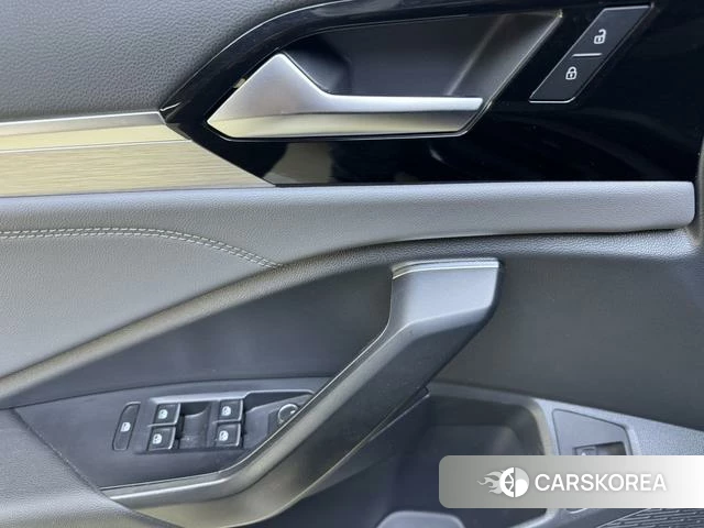 Volkswagen Sagitar id 4314443 из Китая 10