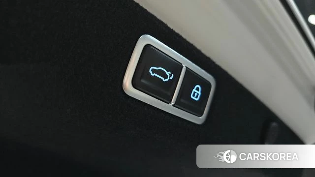 Hyundai Grandeur Hybrid (GN7) id 3841627 из Кореи 10