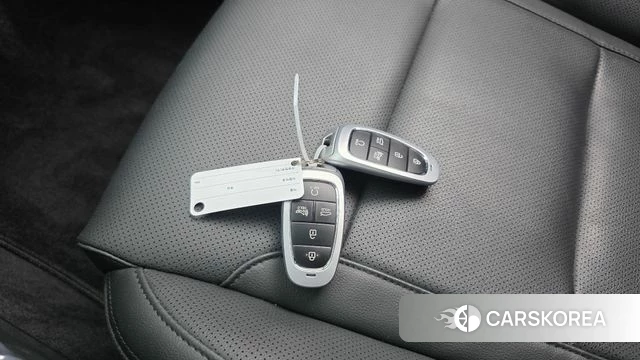 Hyundai The New Grandeur IG id 4349829 из Кореи 10