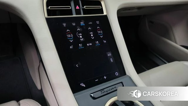 Porsche Taycan id 4578971 из Кореи 10