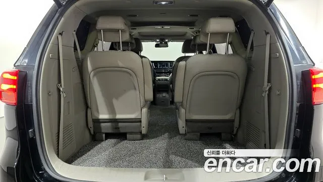 Kia The New Carnival id 2556882 из Кореи 10