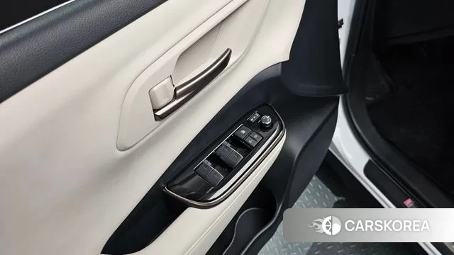 Toyota Crown Crossover id 3399879 из Кореи 10