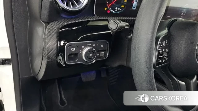 Mercedes-Benz A-Class W177 id 3106424 из Кореи 10