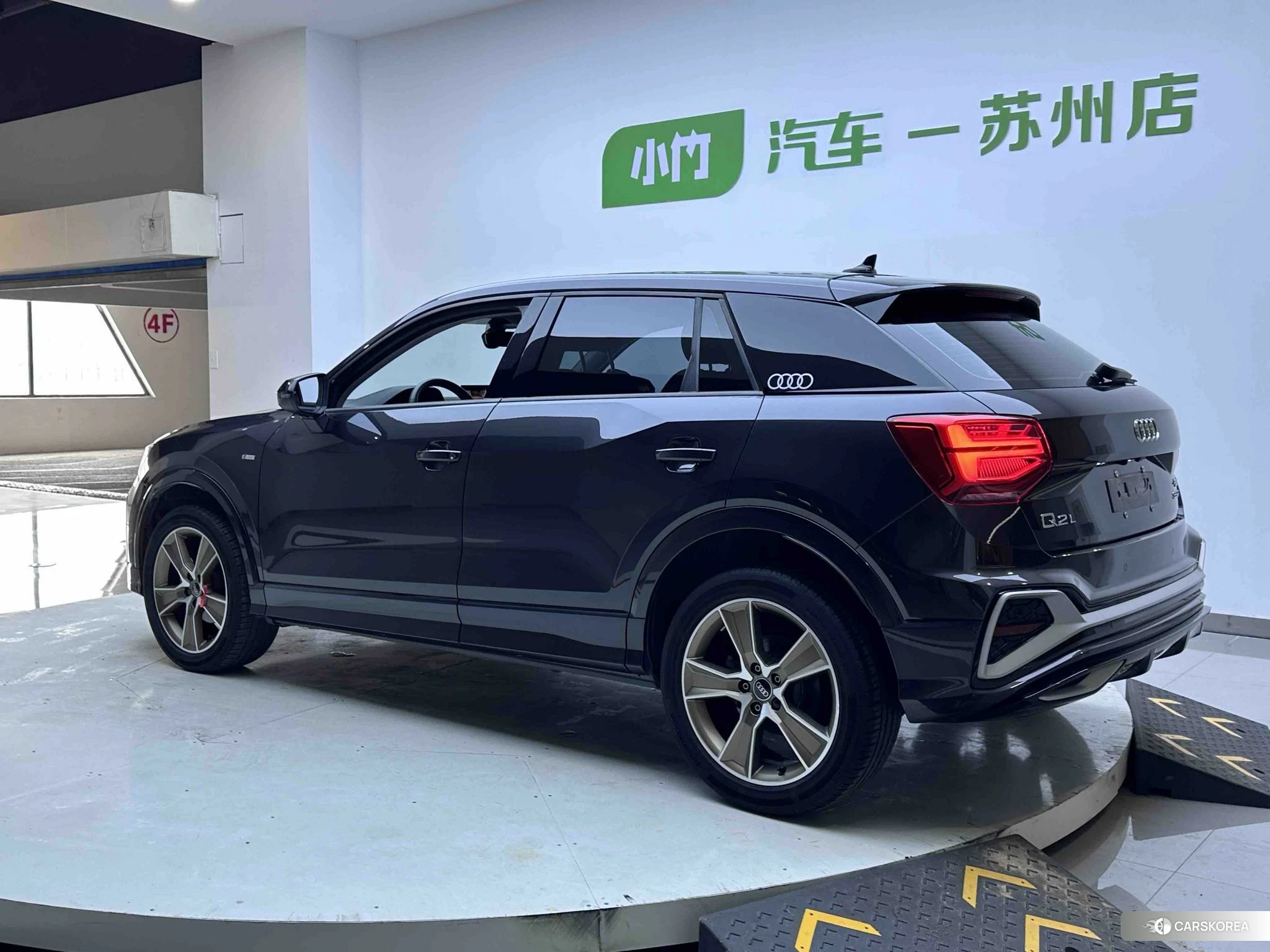 Audi Q2L id 4512639 из Китая 10