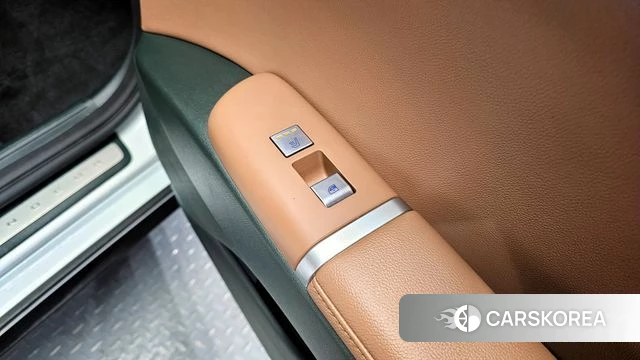 Hyundai Grandeur (GN7) id 3806033 из Кореи 10