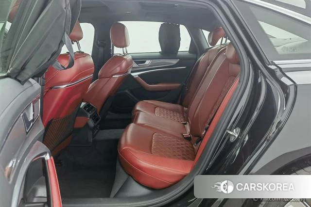 Audi A6L id 4290684 из Китая 10