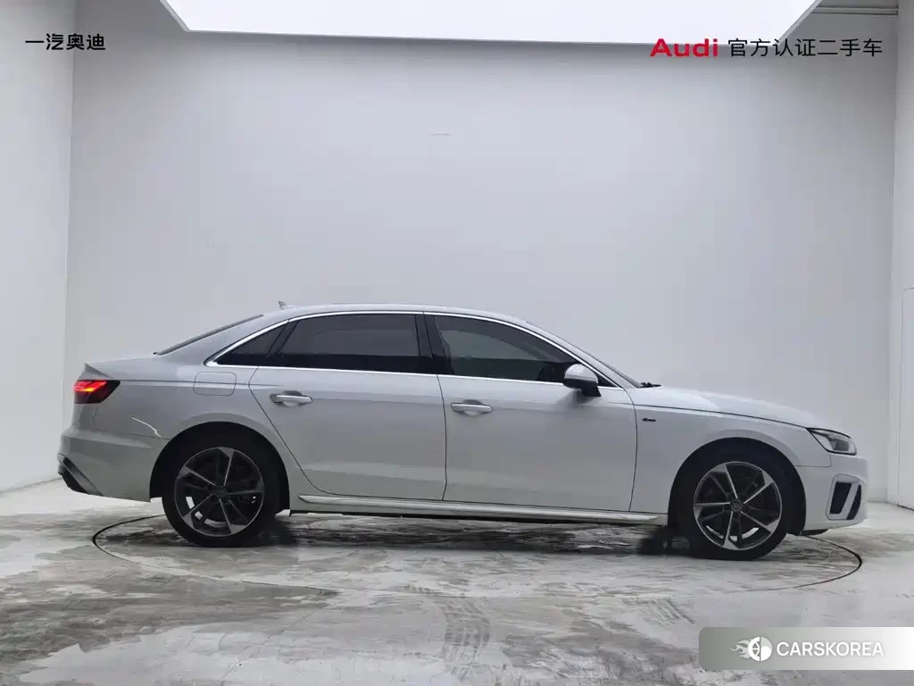 Audi A4L id 4606840 из Китая 10