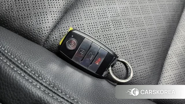 Kia Stonic id 3038705 из Кореи 10