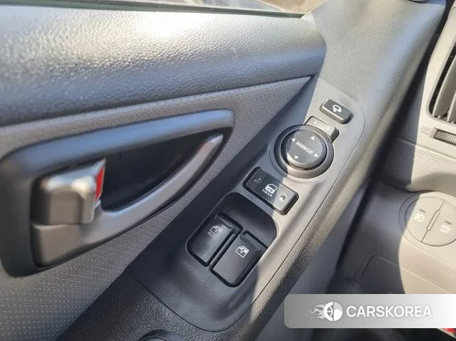 Hyundai The New Grand Starex id 3703822 из Кореи 10