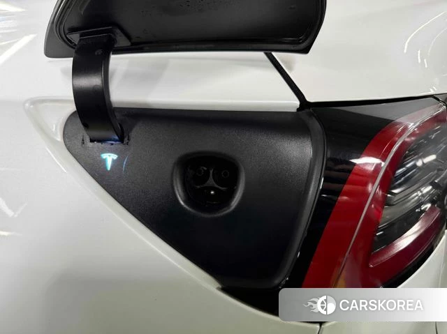 Tesla Model Y id 4177819 из Кореи 10