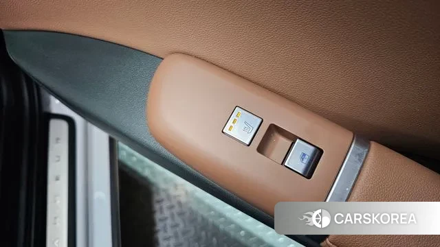 Hyundai Grandeur (GN7) id 3347280 из Кореи 10