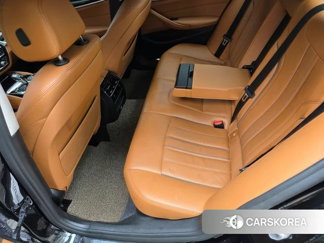 BMW 5 Series (G30) id 4536742 из Кореи 10